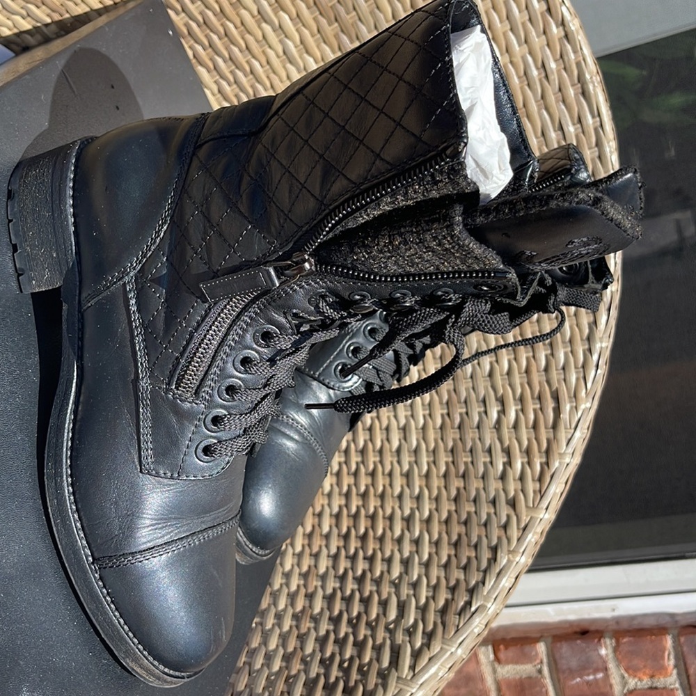 Chanel high boots - Picture 2 of 16